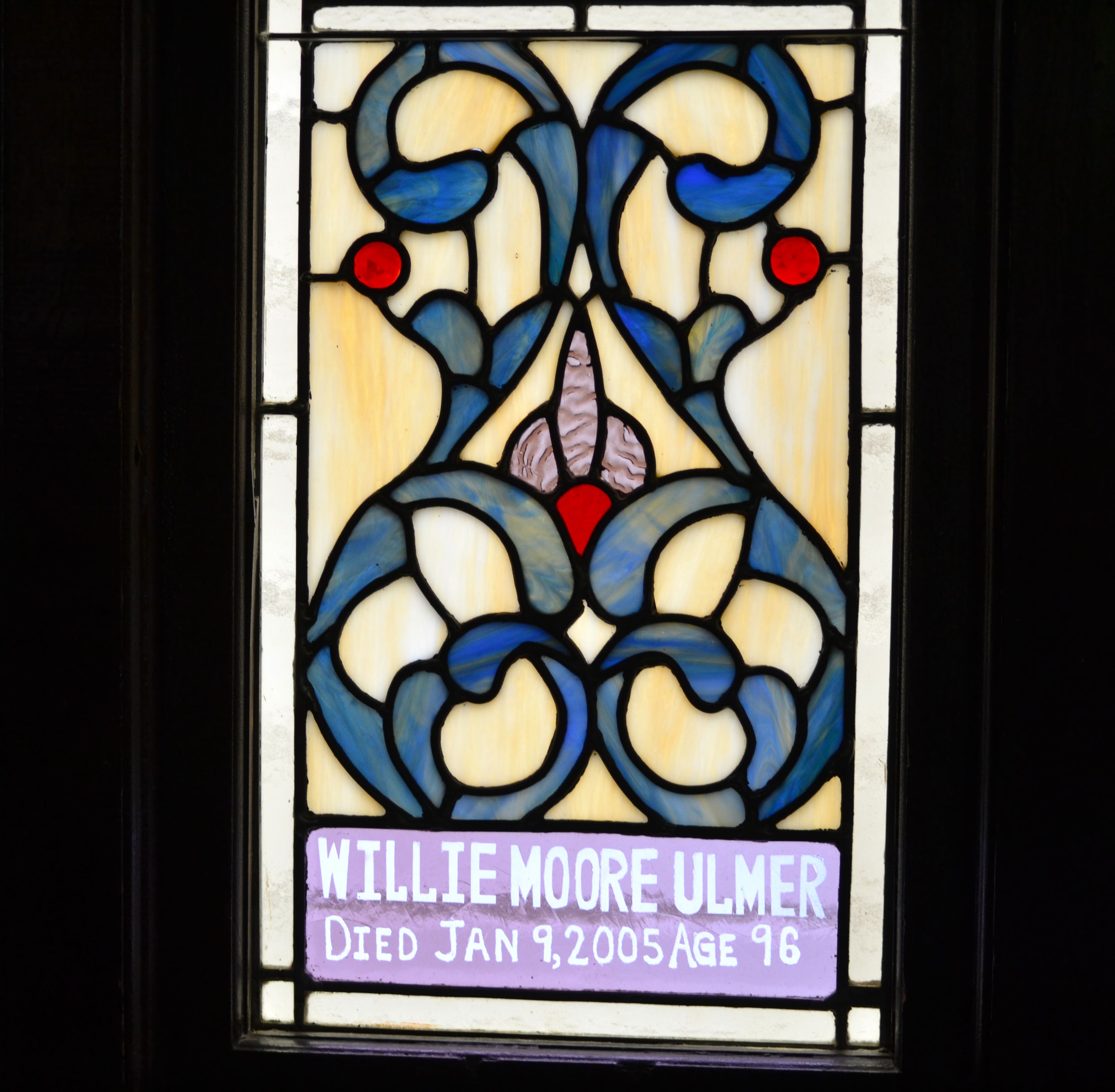 Geometric Dedication: Willie Moore Ulmer and Nellie Moore Cooper — view 2